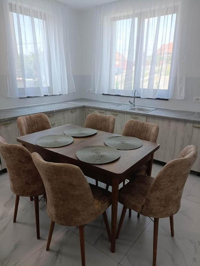 Casa Venus Hotel Sînmartin Eksteriør billede